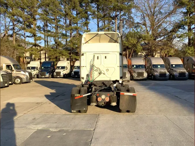 2020 Freightliner Cascadia