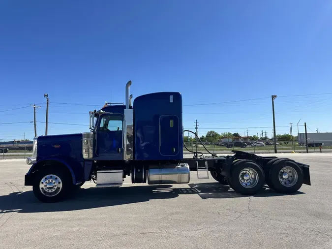 2020 Peterbilt 389