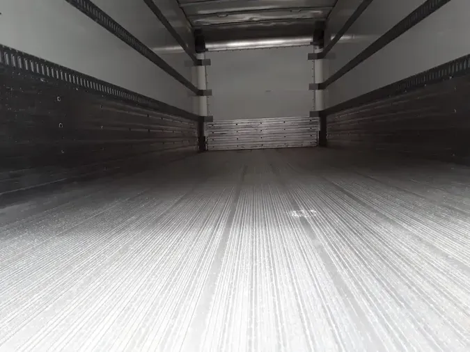 2022 FREIGHTLINER/MERCEDES M2 106