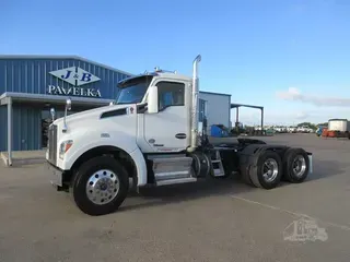 2020 KENWORTH T880