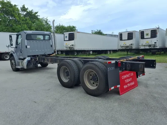 2019 FREIGHTLINER M2 106