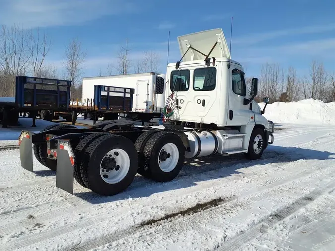 2020 FREIGHTLINER/MERCEDES CASCADIA 125
