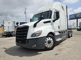 2021 FREIGHTLINER CASCADIA CA126