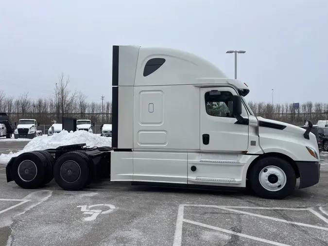 2020 Freightliner Cascadia