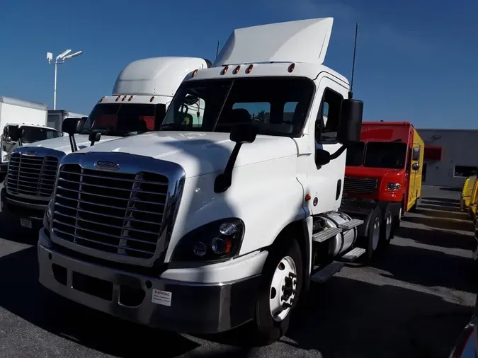 2018 FREIGHTLINER CASCADIA 1253d67c21ee5a18c9a41d6eda049950cce
