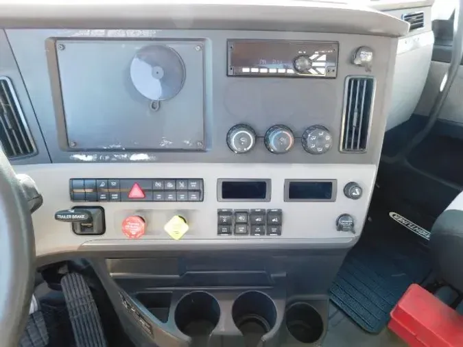 2019 Freightliner Cascadia 126 Day Cab