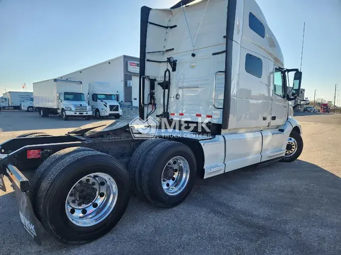 2021 VOLVO VNL64T760