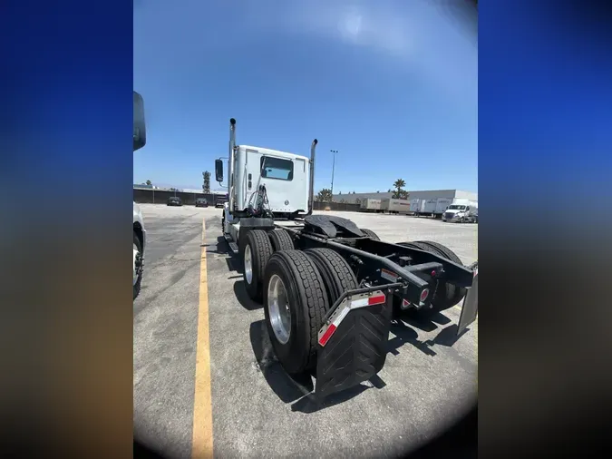 2018 FREIGHTLINER CORONADO 122
