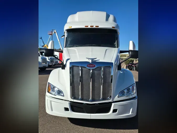 2023 Peterbilt 579