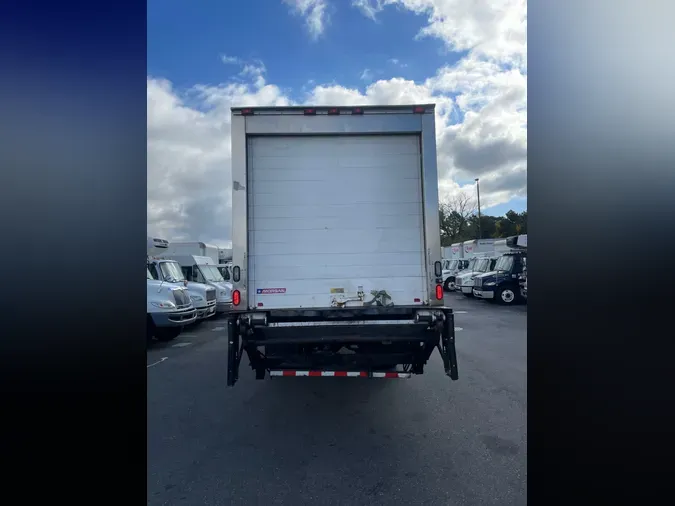 2014 FREIGHTLINER/MERCEDES M2 106