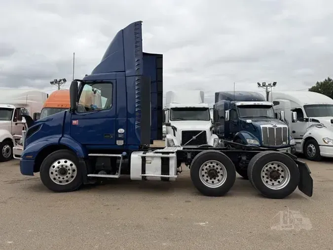 2021 VOLVO VNR64T3003d7ac971c794604b6960dc231529fc63