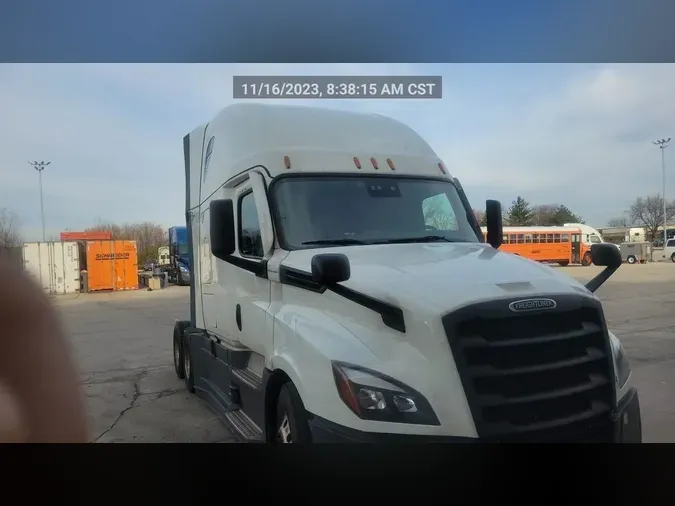 2022 Freightliner Cascadia