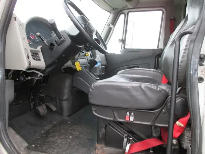 2016 INTERNATIONAL 4300