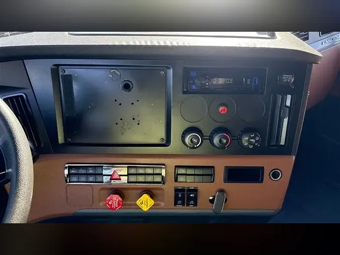 2020 FREIGHTLINER CASCADEVO1