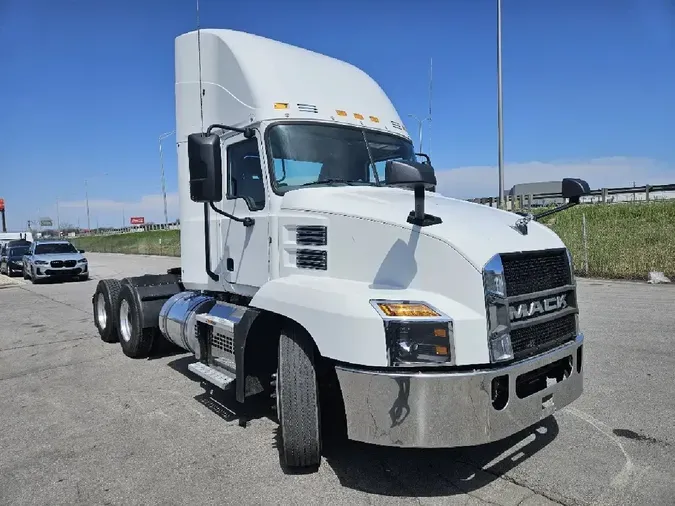 2020 MACK AN64T