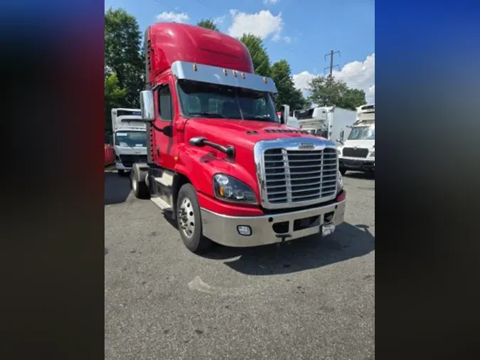 2019 FREIGHTLINER/MERCEDES CASCADIA 125
