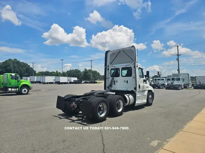 2018 FREIGHTLINER CASCADIA 125