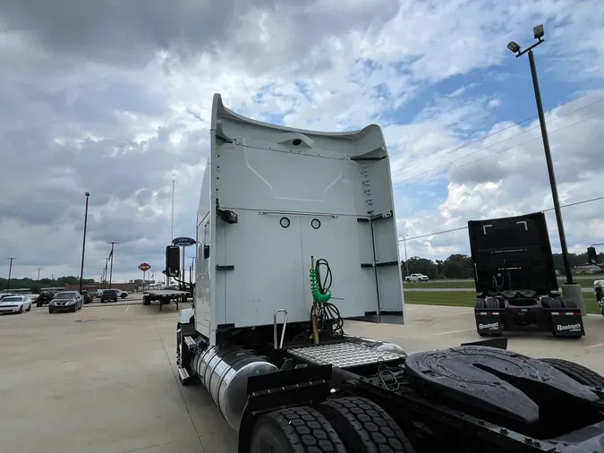 2025 MACK AN64T70