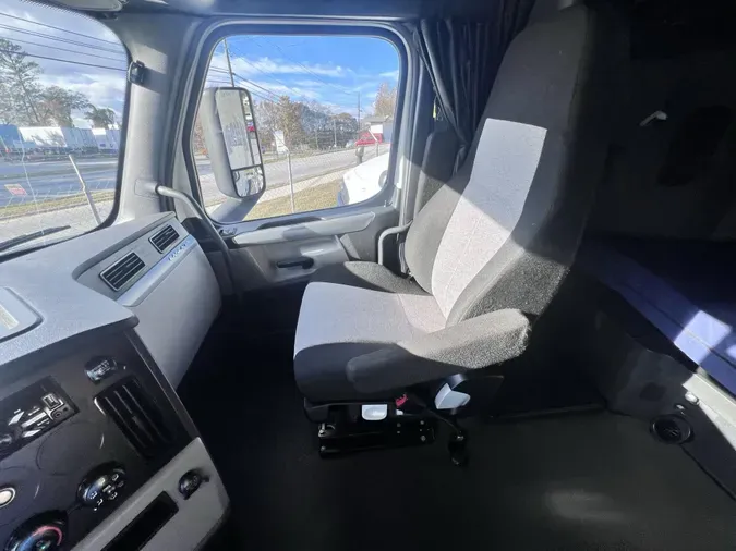 2020 Freightliner Cascadia