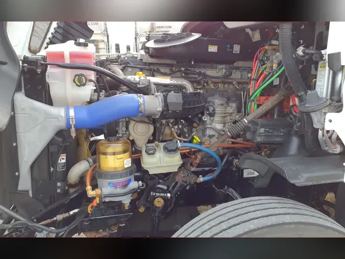 2020 FREIGHTLINER/MERCEDES CASCADIA 125