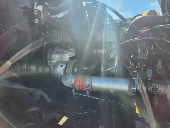 2021 FREIGHTLINER Cascadia 1263d8ea1ea380bd6c8f8633ec9f7f89c1c