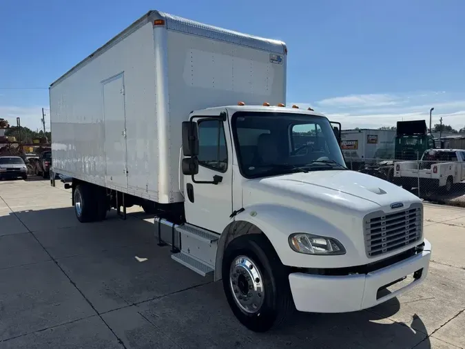 2019 Freightliner Business Class M2 106
