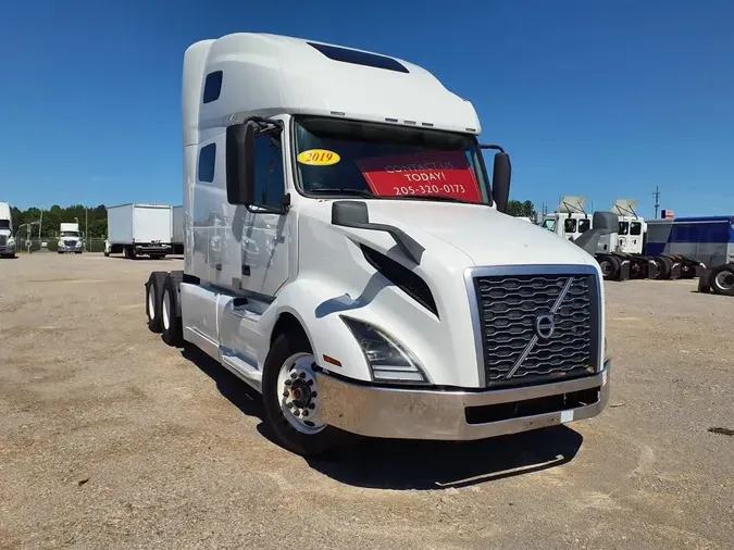 2019 VOLVO VNL64T-760