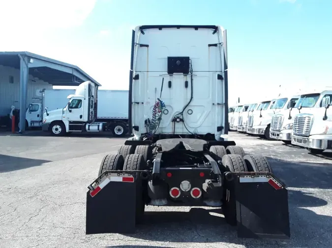 2020 FREIGHTLINER CASCADIA 125