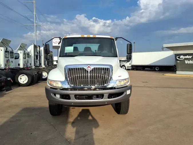 2020 NAVISTAR INTERNATIONAL MV607 (4X2)