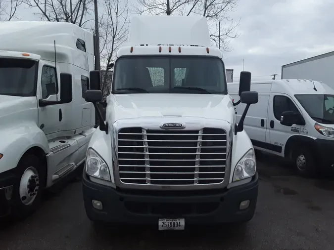 2017 FREIGHTLINER/MERCEDES CASCADIA 125