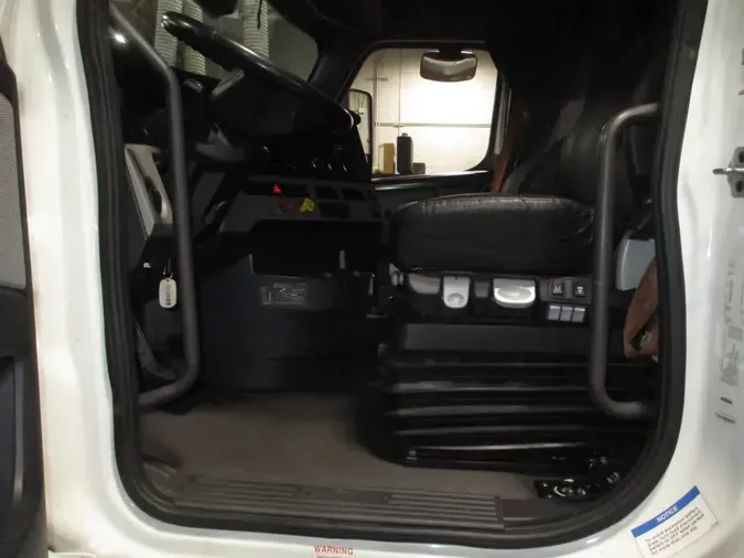 2021 FREIGHTLINER/MERCEDES NEW CASCADIA PX126643d9d16df1ecae2a572913172315514fe