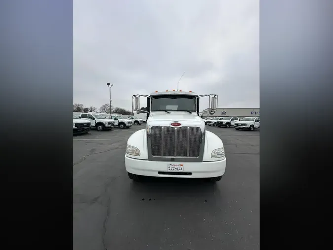 2019 Peterbilt 337