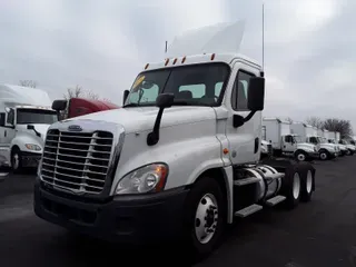 2016 Freightliner CASCADIA 125
