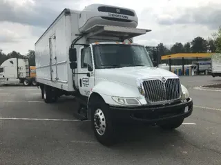 2017 INTERNATIONAL 4300