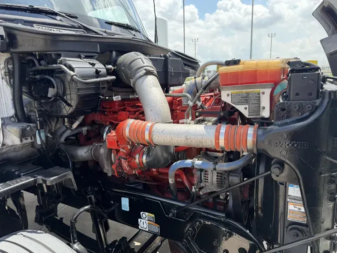 2022 Peterbilt 5673dae2f1e9aa49218632a8cc06f444b57