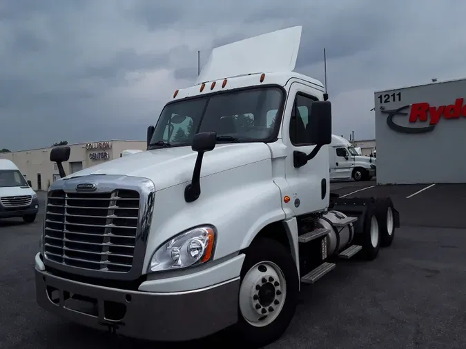 2016 FREIGHTLINER/MERCEDES CASCADIA 1253dae9e0586c52d77773279a18e124fbe