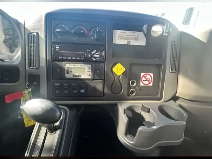 2019 NAVISTAR INTERNATIONAL 4300