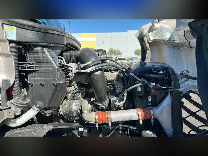 2024 Freightliner Cascadia 126