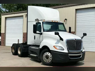 2021 INT LT625 6x4