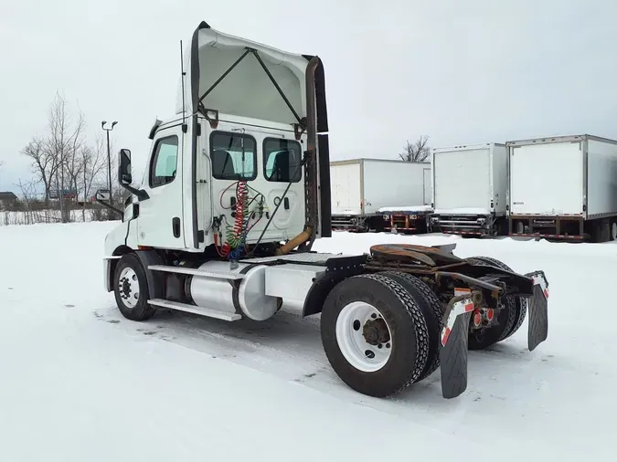 2019 FREIGHTLINER/MERCEDES NEW CASCADIA 1163db8e973f0f3b15c7e75eb82ecd5d597