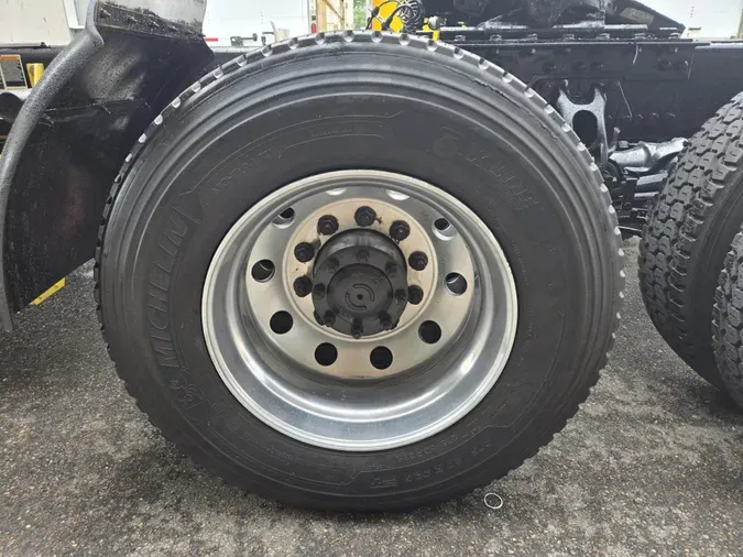 2021 Kenworth T680
