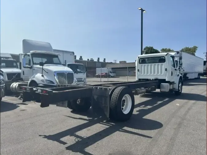 2014 FREIGHTLINER/MERCEDES M2 106