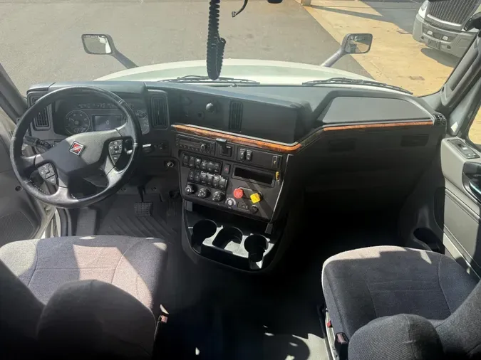 2022 International LT6253dbc2cae438b74b3a35414e673cda39d