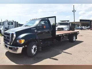 2011 FORD F650 SD