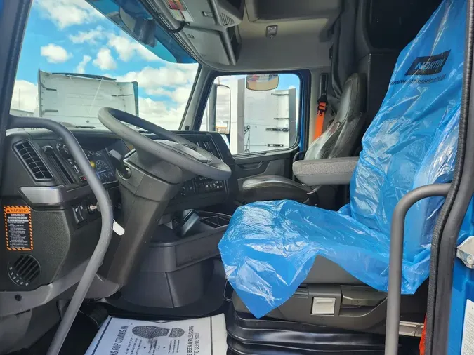 2025 VOLVO VNL64T8603dbf46d2233bbc96a0a1d86c70bdad02