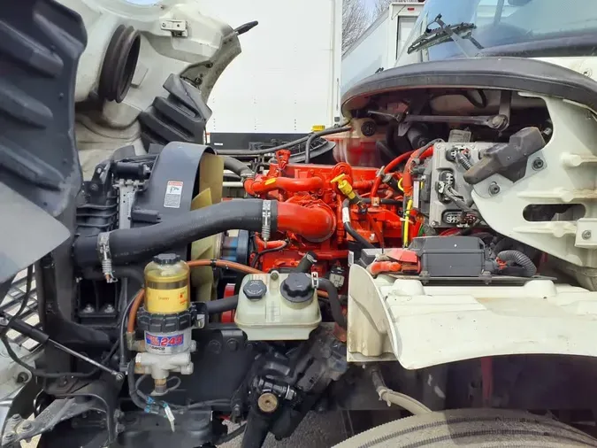 2019 FREIGHTLINER M2 106