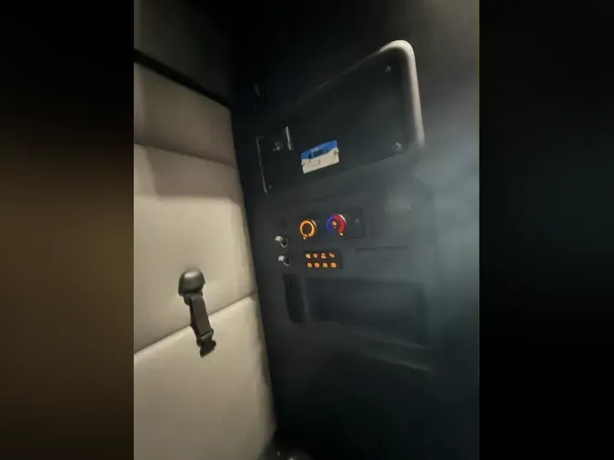 2022 FREIGHTLINER Cascadia 126