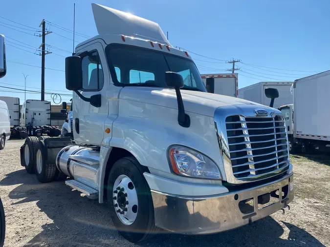 2019 FREIGHTLINER/MERCEDES CASCADIA 125