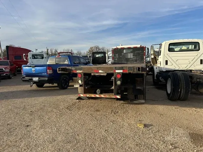 2011 FREIGHTLINER BUSINESS CLASS M2 106