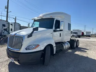 2019 NAVISTAR INTERNATIONAL LT625 SLPR CAB